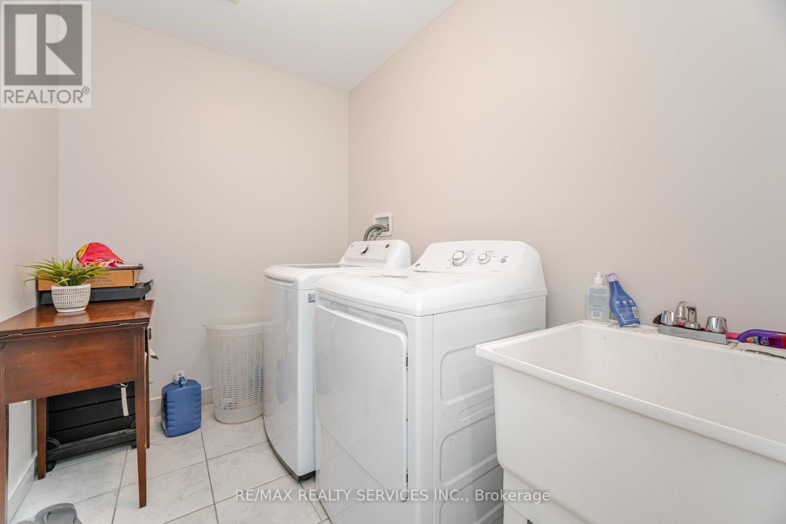 27 Phyllis Drive, Caledon, Ontario  L7C 4E3 - Photo 36 - W12635830