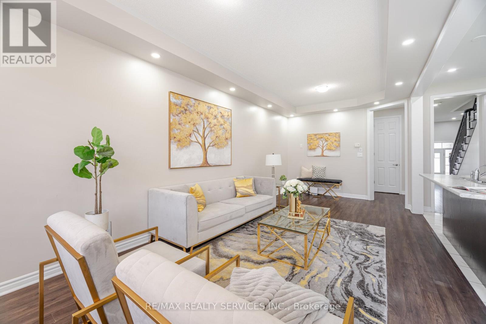 27 Phyllis Drive, Caledon, Ontario  L7C 4E3 - Photo 8 - W12635830