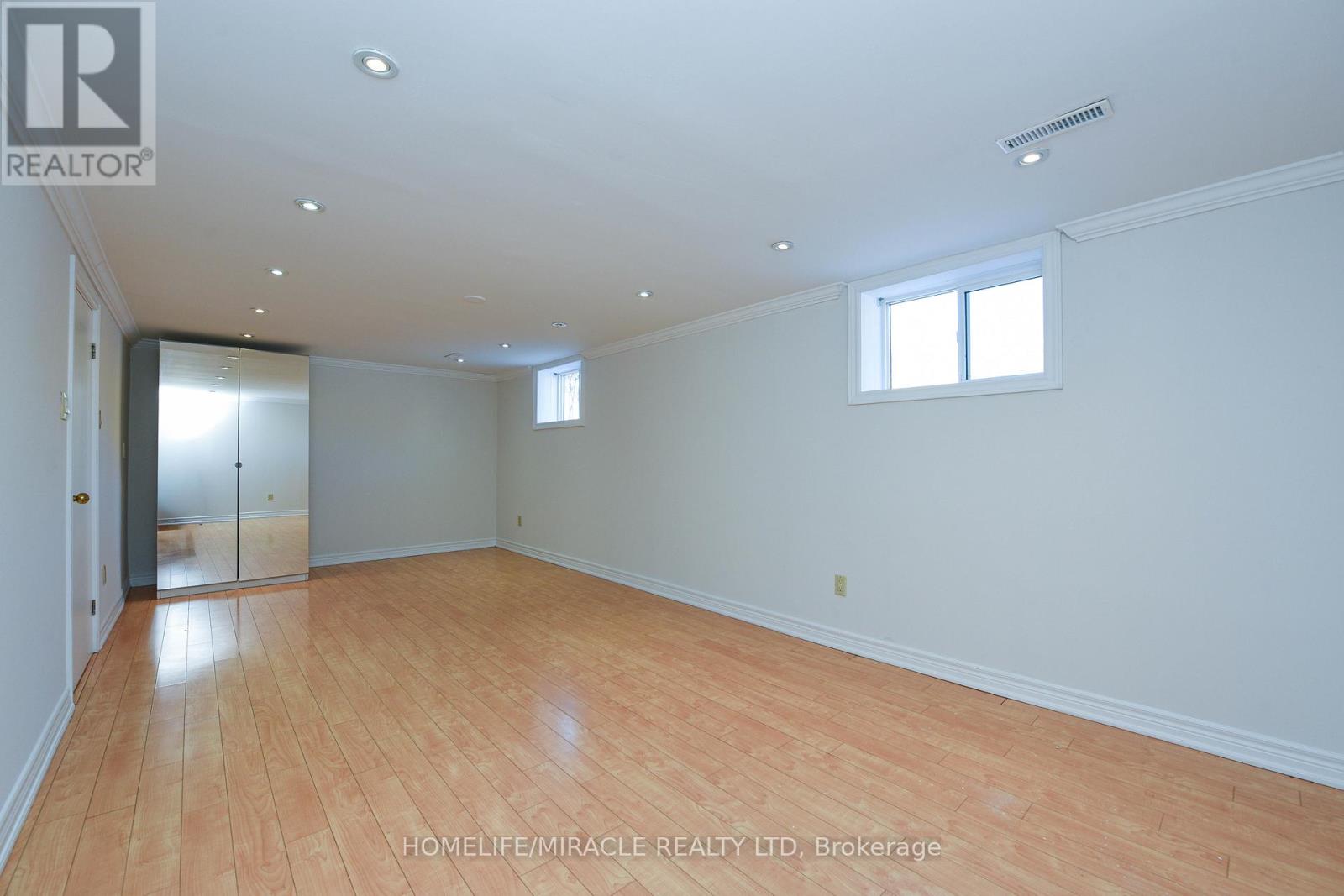 7267 Topping Road, Mississauga, Ontario L4T 2Y6 - Photo 27 - W12635862