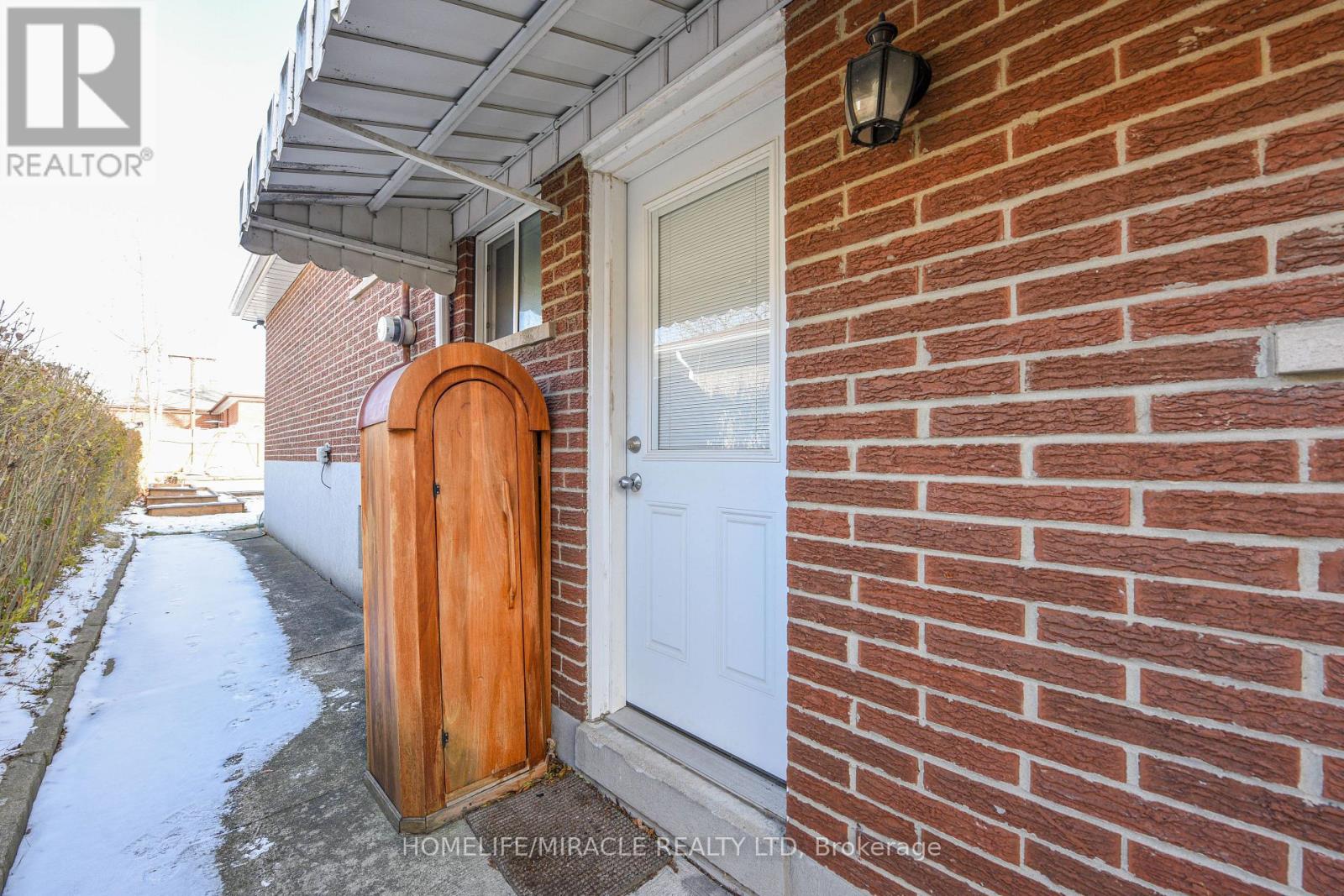 7267 Topping Road, Mississauga, Ontario L4T 2Y6 - Photo 46 - W12635862