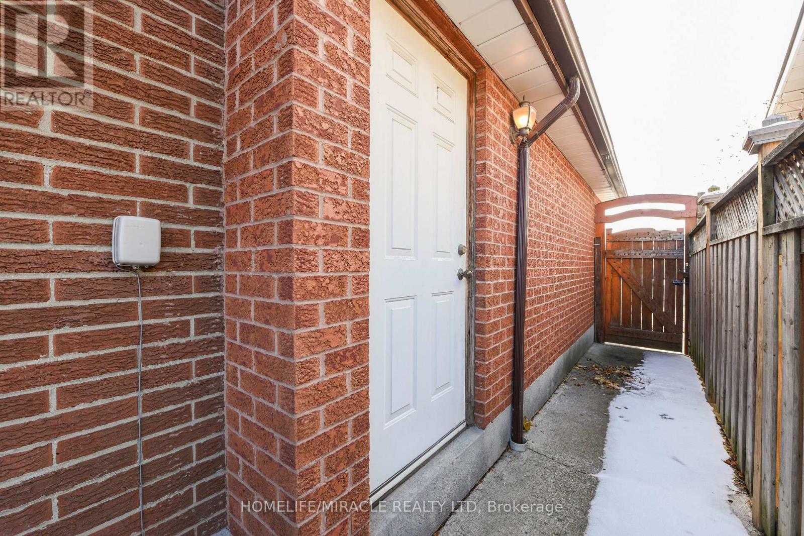 7267 Topping Road, Mississauga, Ontario L4T 2Y6 - Photo 47 - W12635862