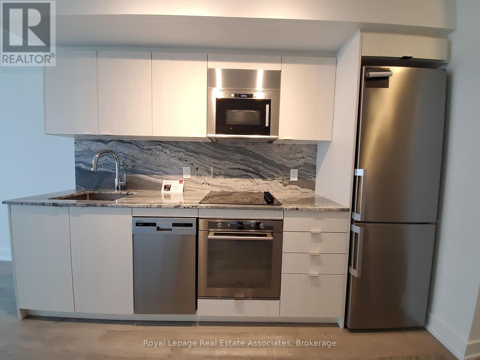 1332 - 5 Mabelle Avenue, Toronto (Islington-City Centre West), Ontario  M9A 0C8 - Photo 2 - W12635934