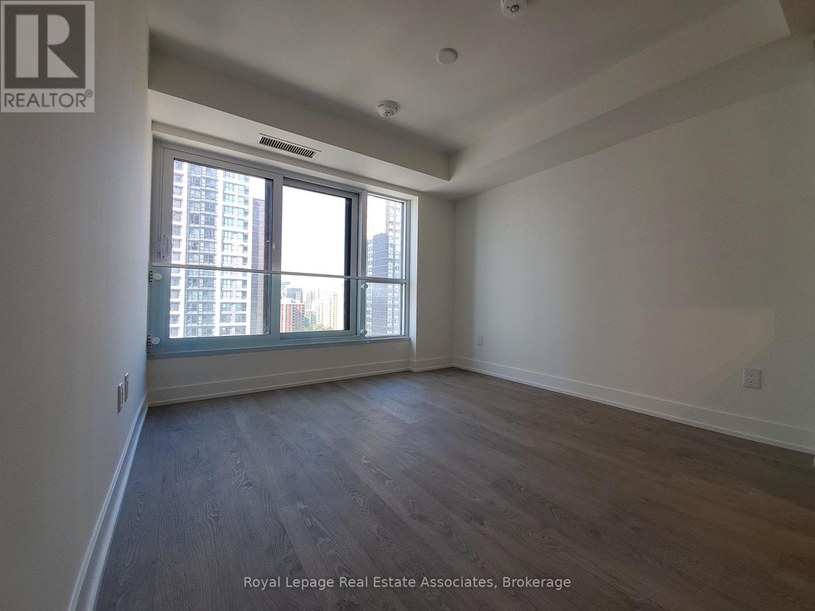 1332 - 5 Mabelle Avenue, Toronto (Islington-City Centre West), Ontario  M9A 0C8 - Photo 3 - W12635934