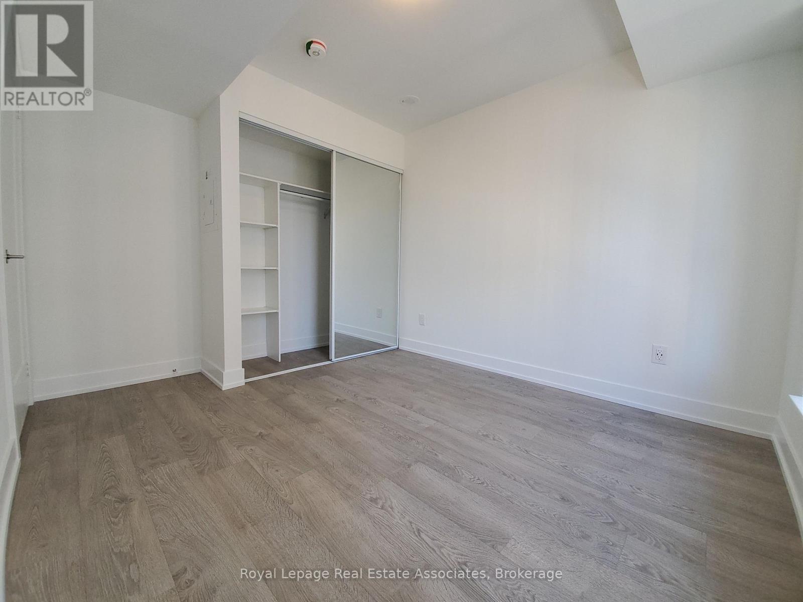 1332 - 5 Mabelle Avenue, Toronto (Islington-City Centre West), Ontario  M9A 0C8 - Photo 5 - W12635934