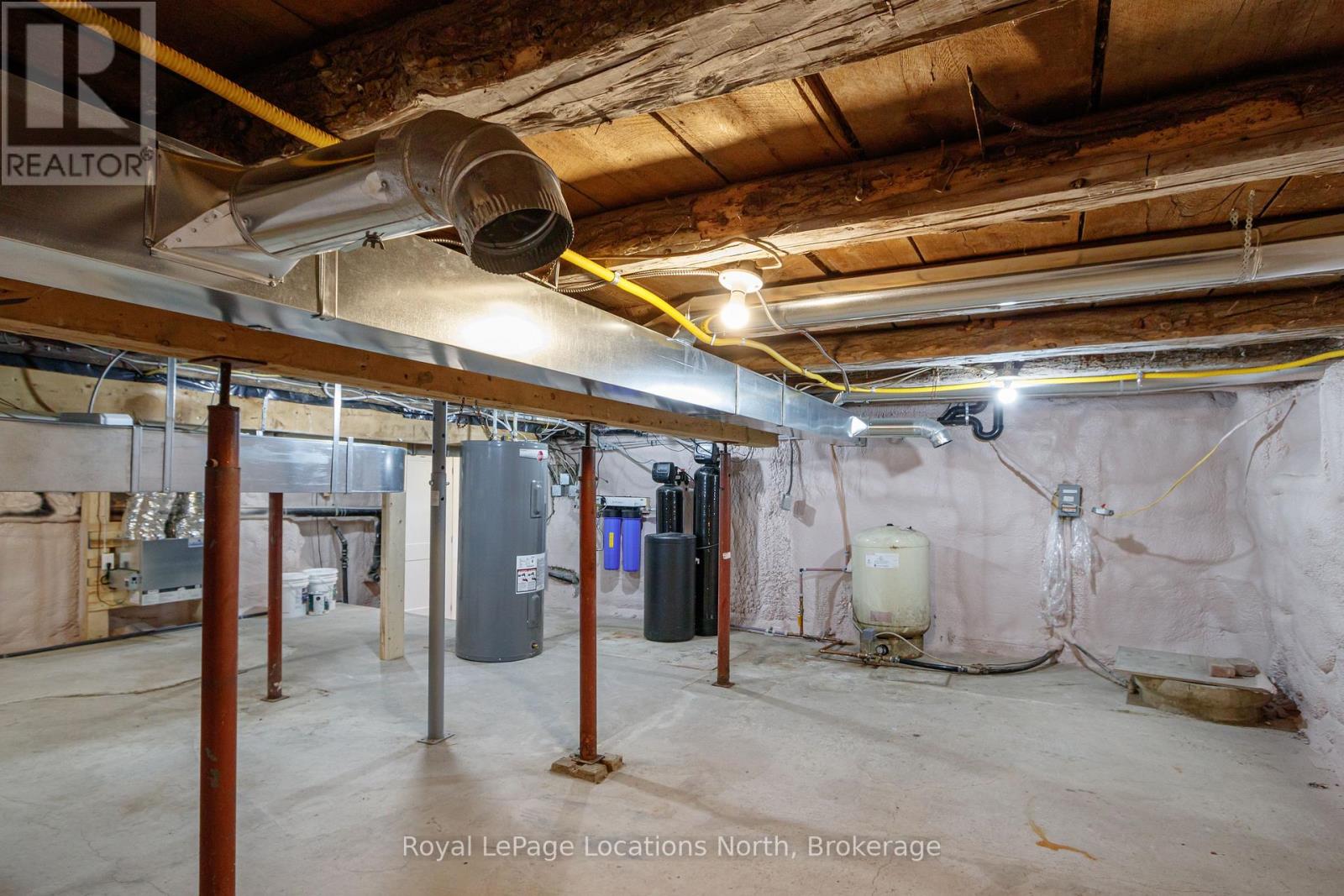 635019 Pretty River Road, Blue Mountains, Ontario  L0M 1P0 - Photo 38 - X12478954