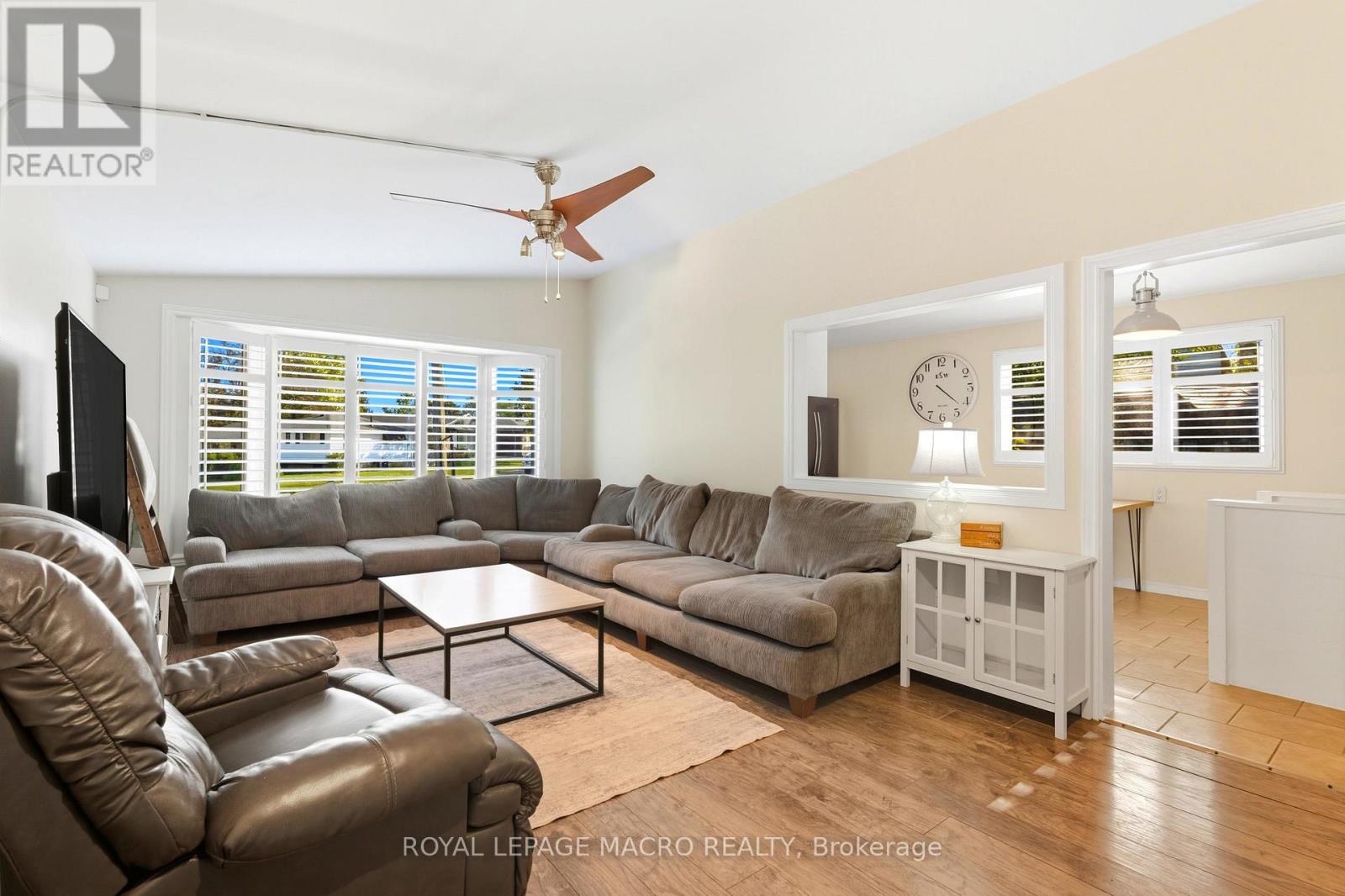 17 Carmen Avenue, Hamilton, Ontario  L8V 2H5 - Photo 5 - X12635772