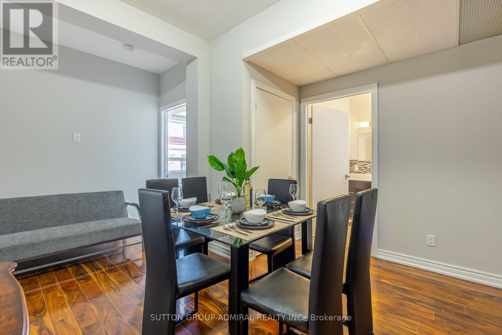 4497 Queen Street, Niagara Falls, Ontario  L2E 2L4 - Photo 17 - X12635808