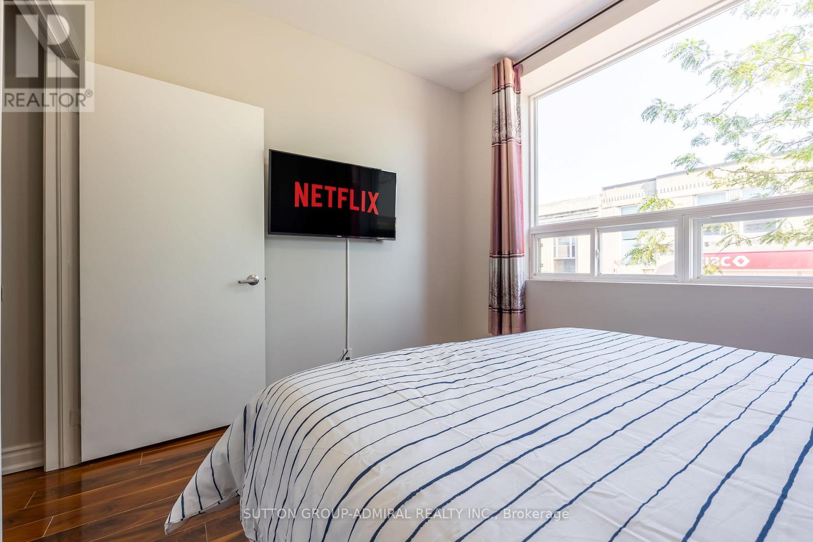 4497 Queen Street, Niagara Falls, Ontario  L2E 2L4 - Photo 22 - X12635808