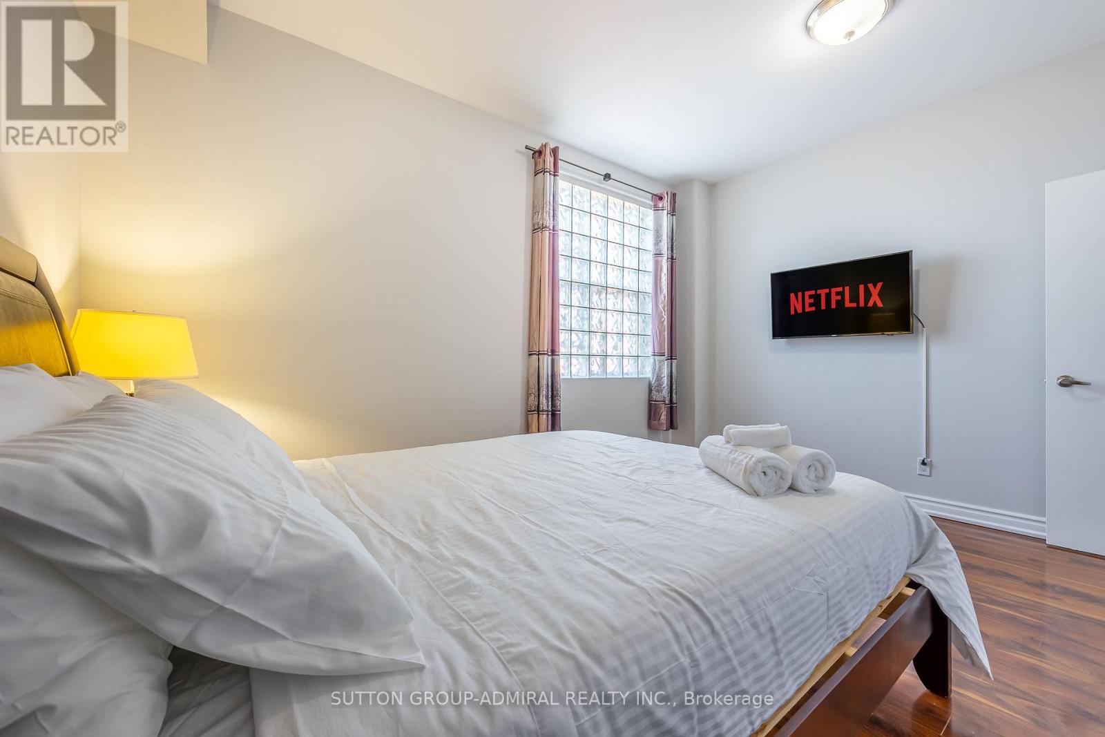 4497 Queen Street, Niagara Falls, Ontario  L2E 2L4 - Photo 27 - X12635808