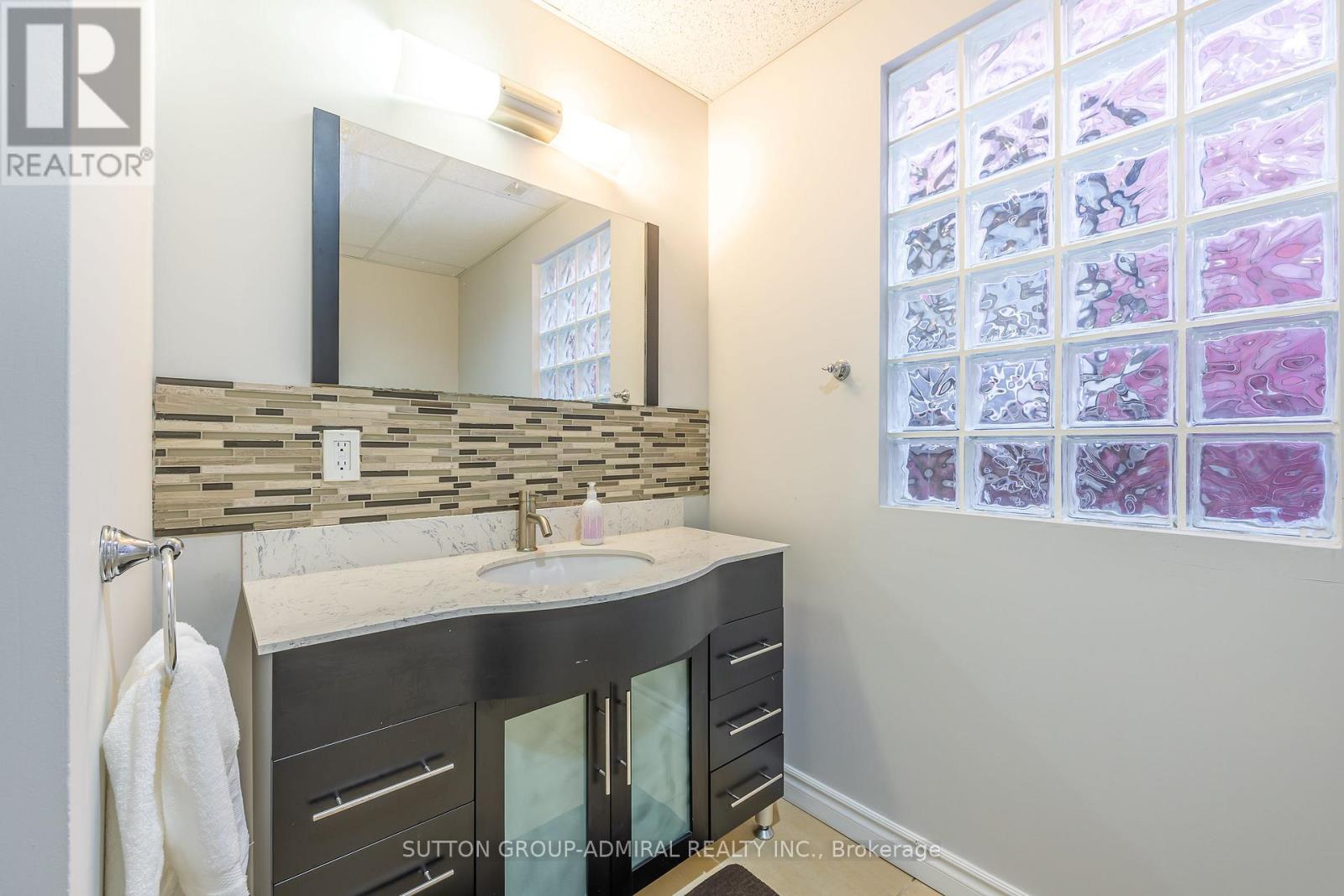 4497 Queen Street, Niagara Falls, Ontario  L2E 2L4 - Photo 29 - X12635808