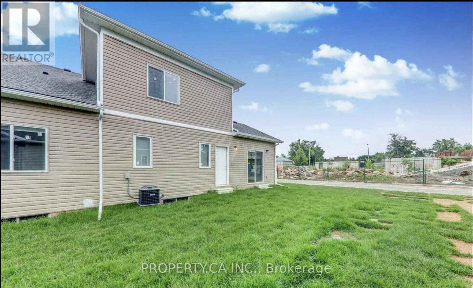 Upper - 3 Waterleaf Trail, Welland (Broadway), Ontario  L3C 1T9 - Photo 22 - X12635884