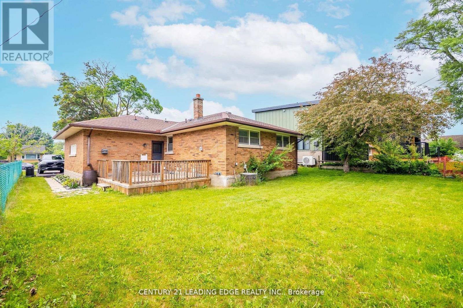 427 Krug Street, Kitchener, Ontario  N2B 1K9 - Photo 43 - X12635930