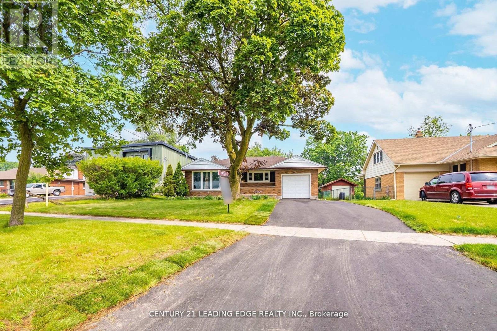 427 Krug Street, Kitchener, Ontario  N2B 1K9 - Photo 48 - X12635930