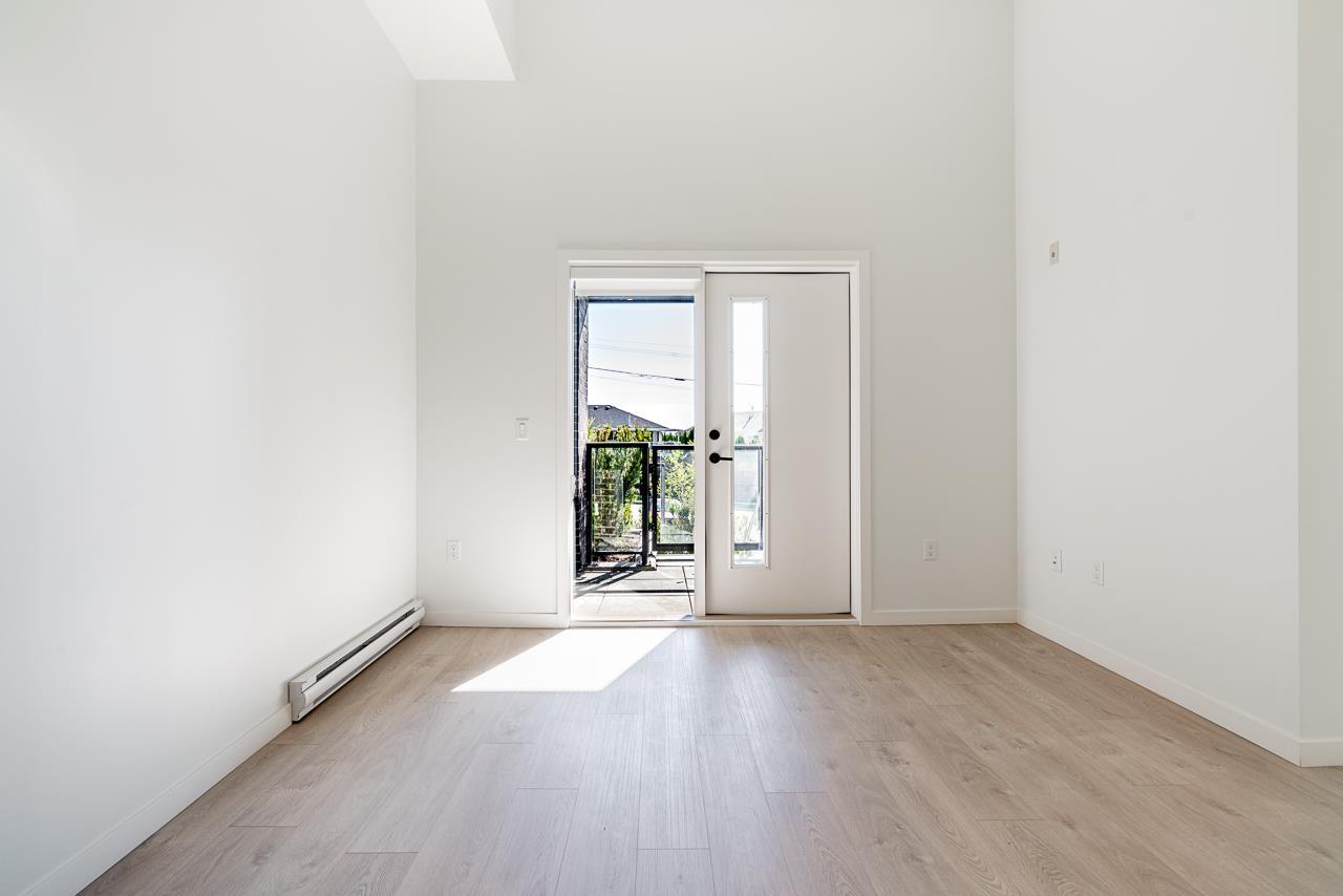 307 19577 65b Avenue, Surrey, British Columbia  V4N 6Y3 - Photo 5 - R3073632