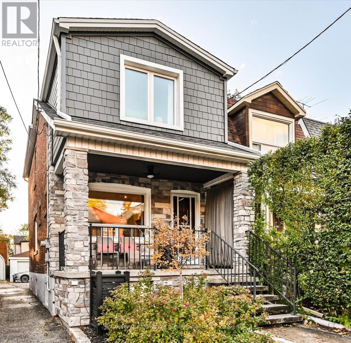 186 Gledhill Avenue, Toronto, Ontario  M4C 5L1 - Photo 2 - E12602600