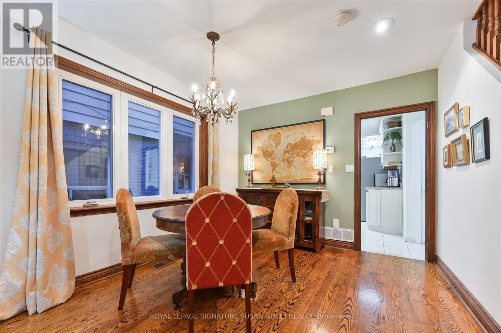 186 Gledhill Avenue, Toronto, Ontario  M4C 5L1 - Photo 7 - E12602600