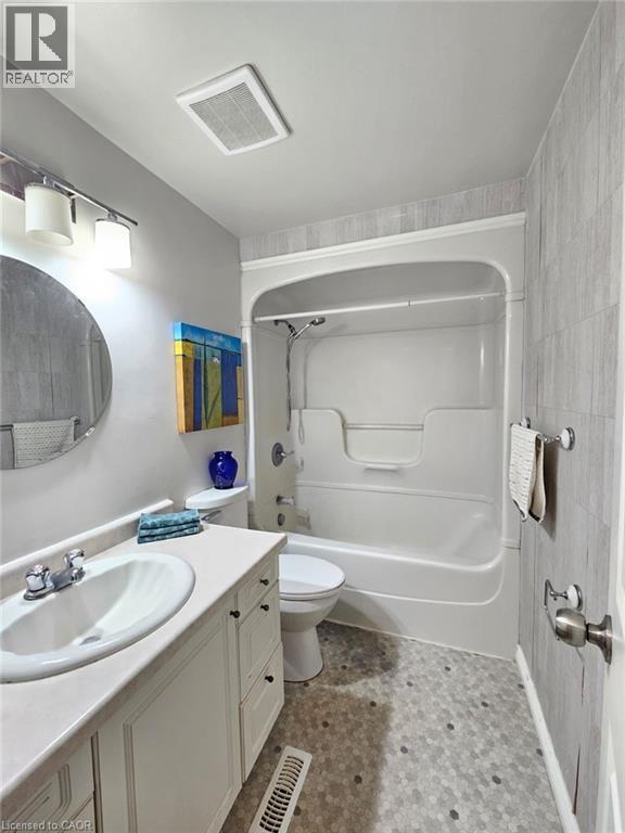 51 Paulander Drive Unit# 135, Kitchener, Ontario  N2M 5E5 - Photo 11 - 40760708