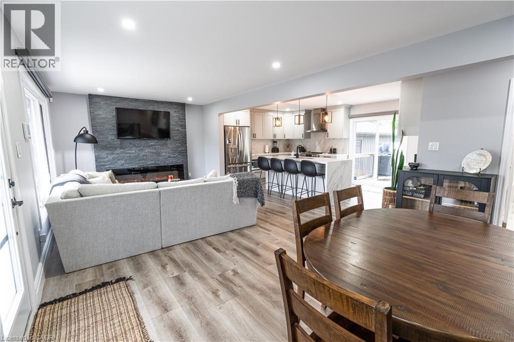 19 Russell Street, Brantford, Ontario  N3R 1Y8 - Photo 4 - 40790586