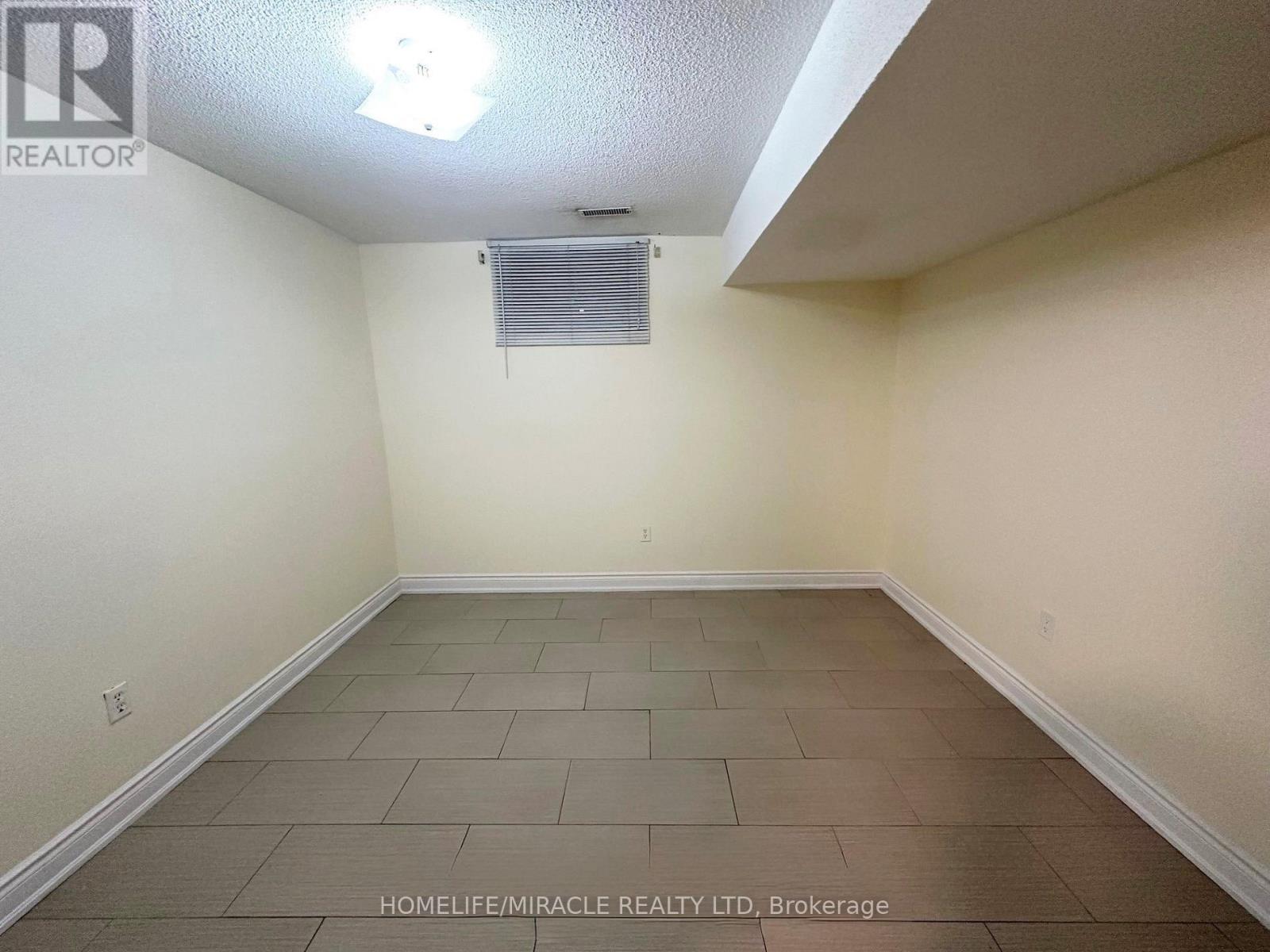Bsmt - 2461 President Boulevard, Mississauga, Ontario  L5B 3E7 - Photo 6 - W12535266