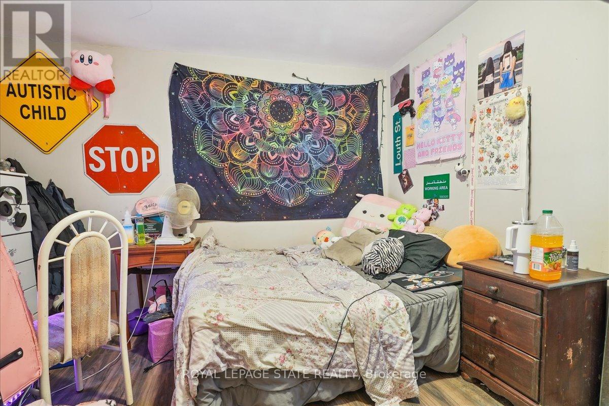 63 Pelham Road, St. Catharines, Ontario  L2S 1R6 - Photo 22 - X12435406