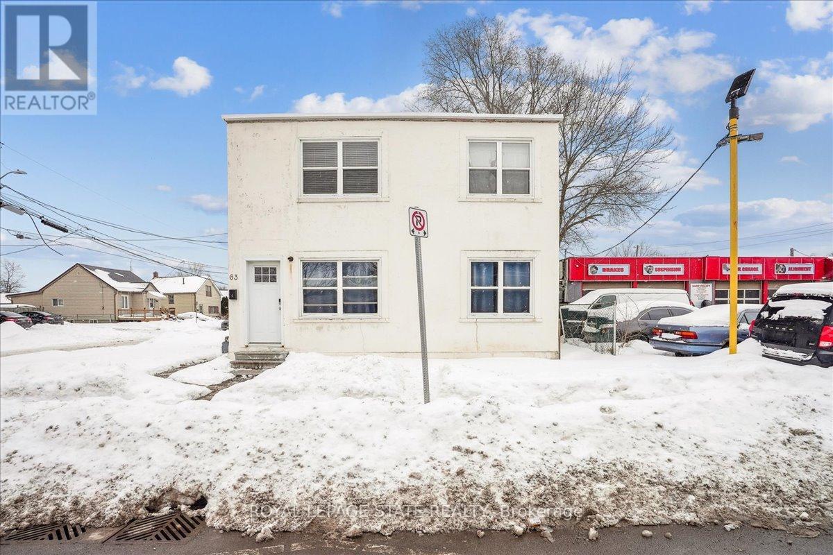 63 Pelham Road, St. Catharines, Ontario  L2S 1R6 - Photo 2 - X12435406