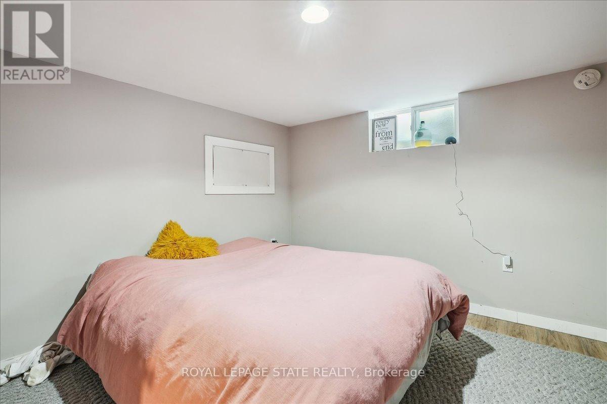 63 Pelham Road, St. Catharines, Ontario  L2S 1R6 - Photo 28 - X12435406