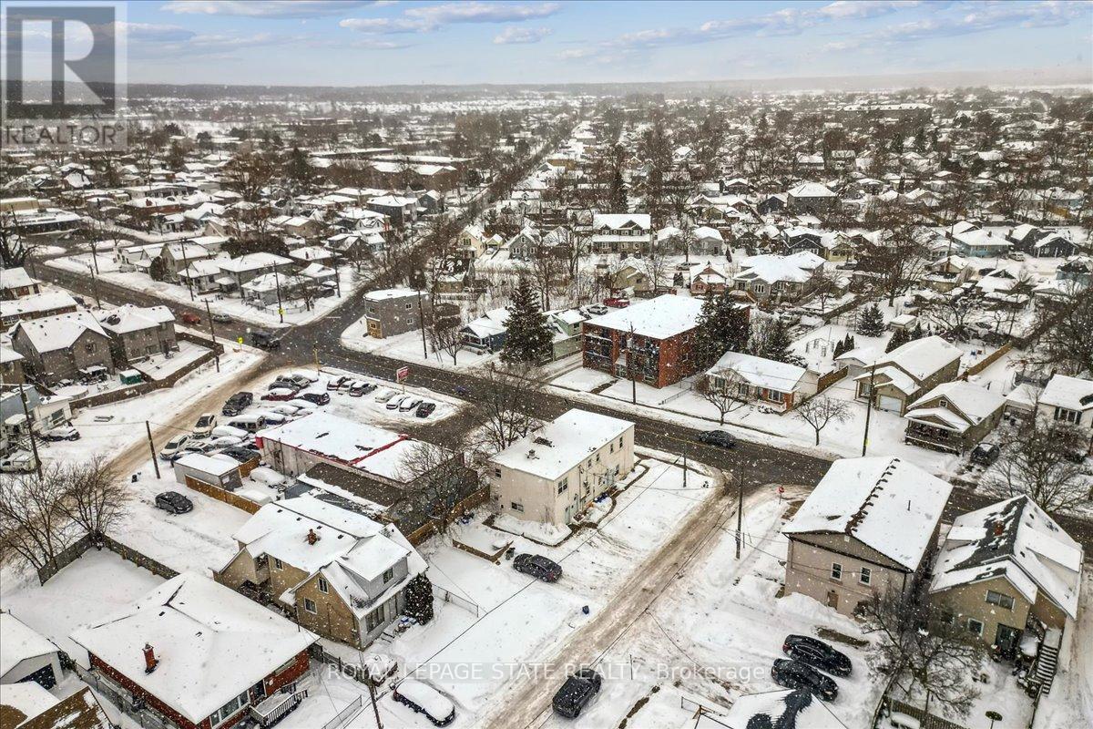 63 Pelham Road, St. Catharines, Ontario  L2S 1R6 - Photo 39 - X12435406