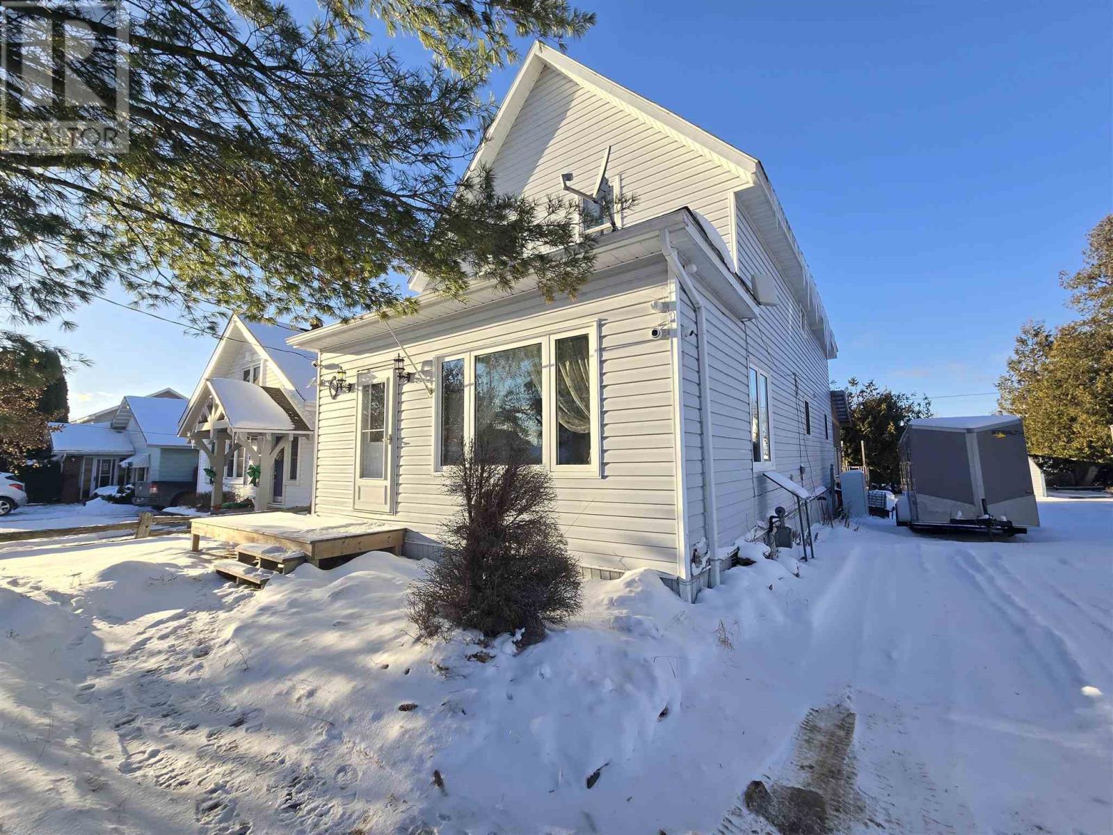 138 Lakeside Ave, Blind River, Ontario  P0R 1B0 - Photo 29 - SM253484