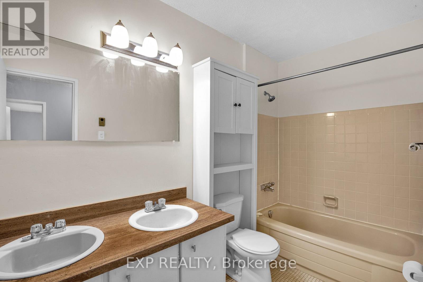 39j - 1958 Jasmine Crescent, Ottawa, Ontario  K1J 7W1 - Photo 22 - X12409167