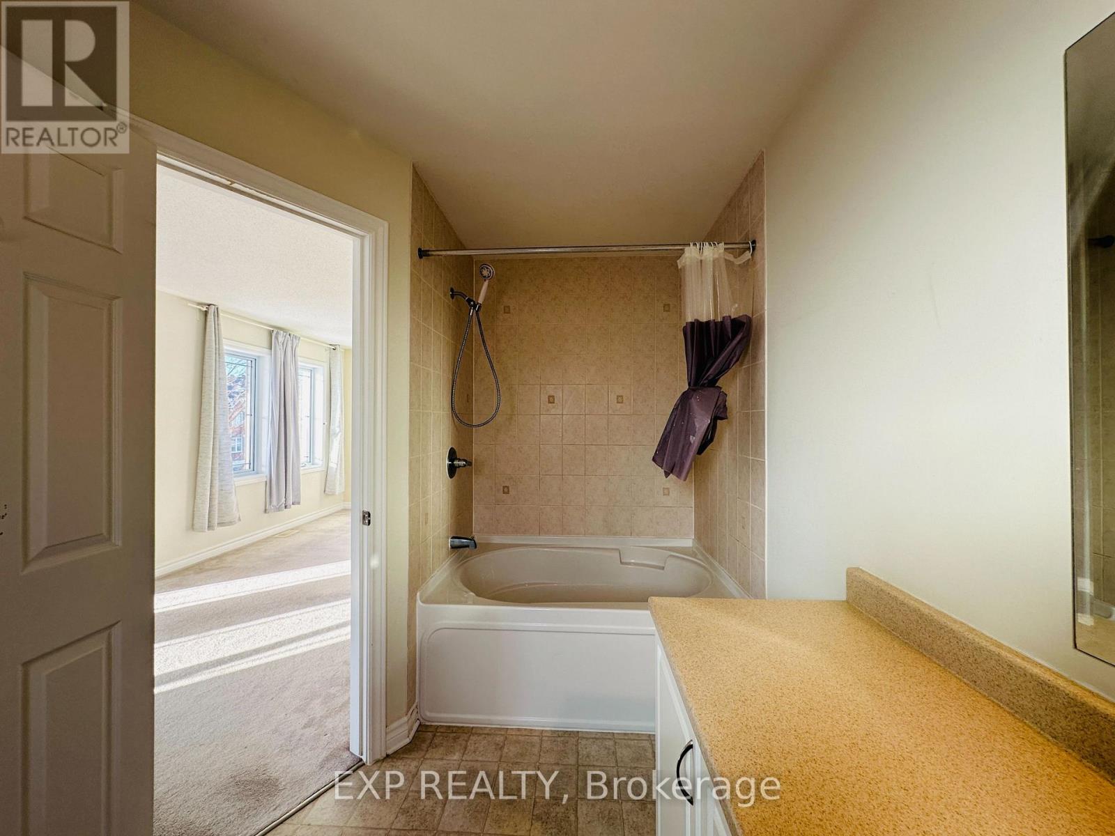 416 Cresthaven Drive, Ottawa, Ontario  K2G 4P4 - Photo 16 - X12555252