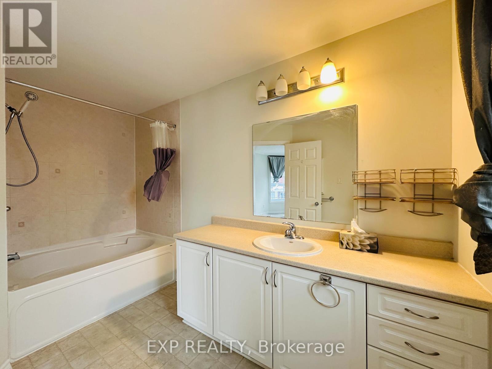 416 Cresthaven Drive, Ottawa, Ontario  K2G 4P4 - Photo 17 - X12555252