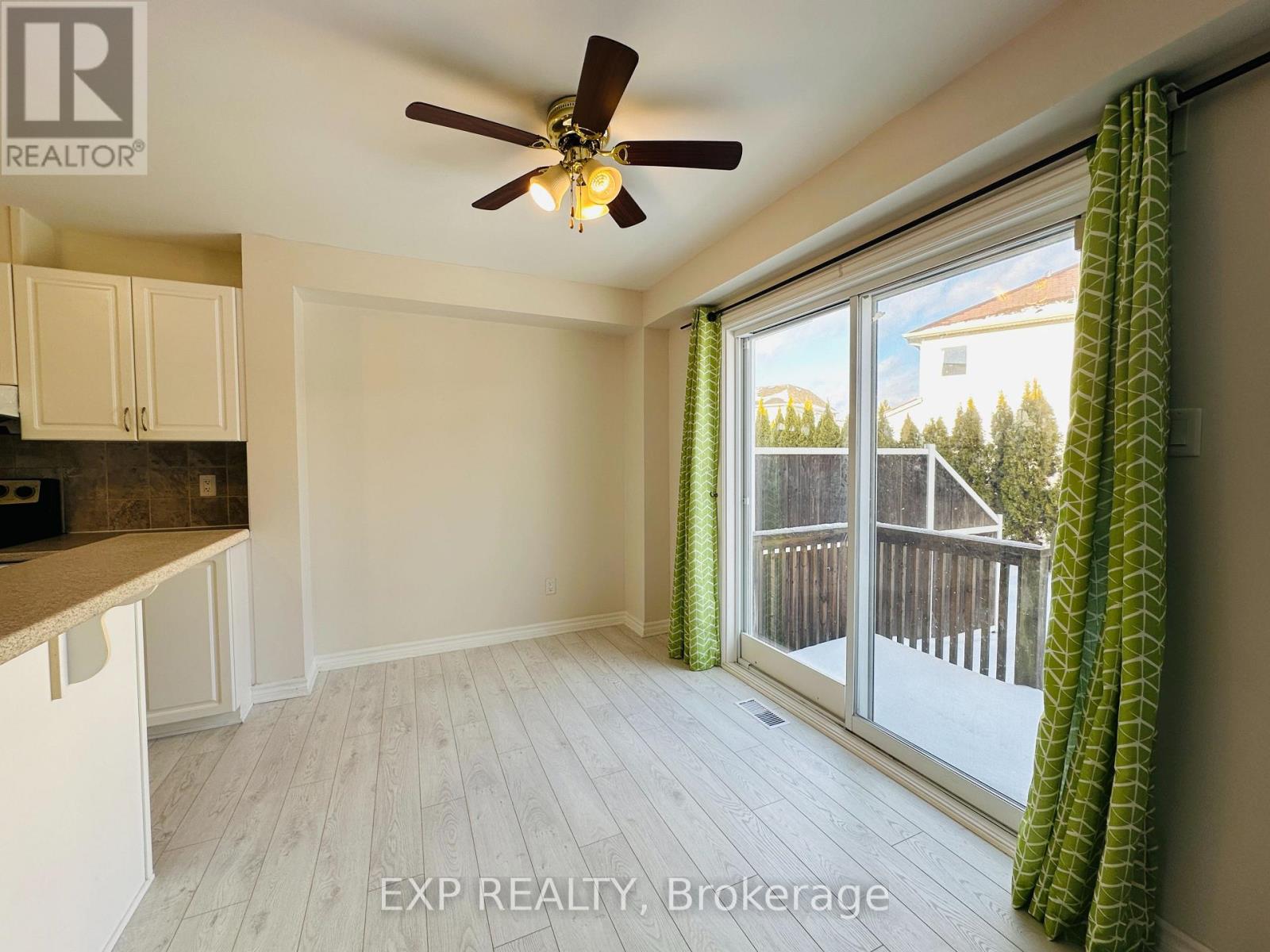 416 Cresthaven Drive, Ottawa, Ontario  K2G 4P4 - Photo 9 - X12555252