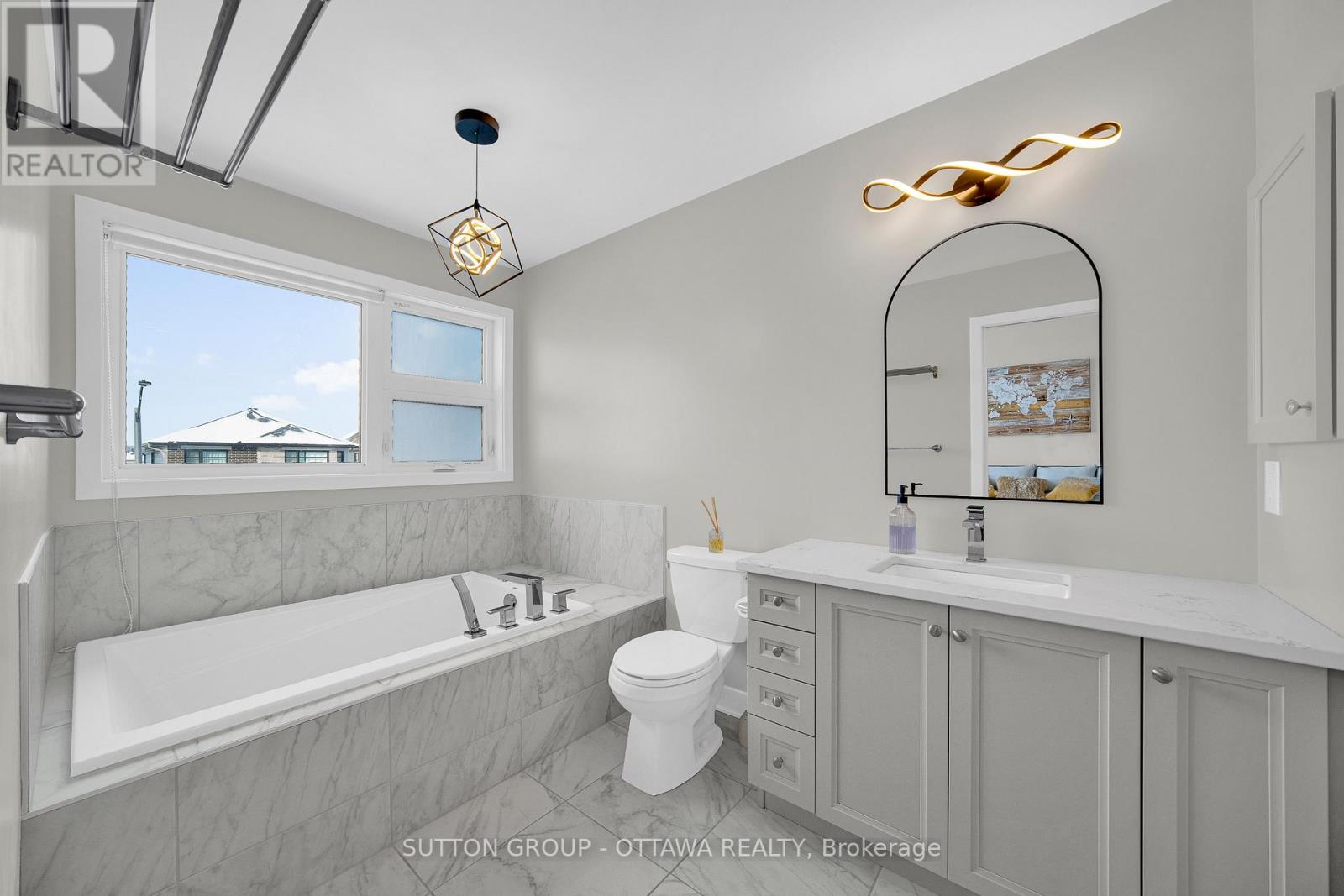 726 Octave Grove, Ottawa, Ontario  K1X 0C7 - Photo 27 - X12631966