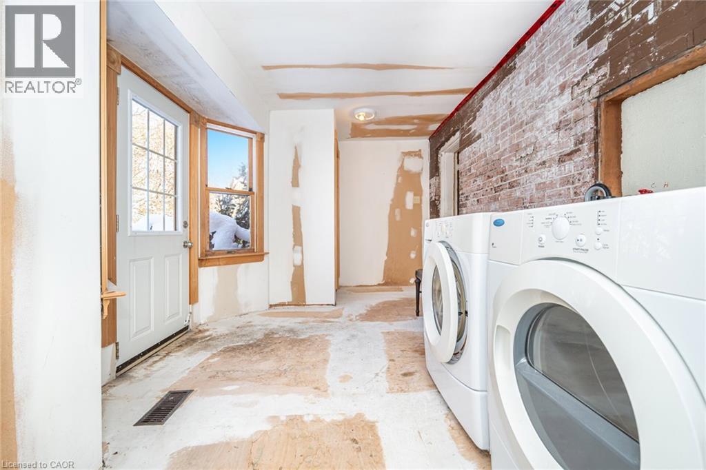 28 Queen Street, Innisfil, Ontario  L0L 1L0 - Photo 21 - 40793465