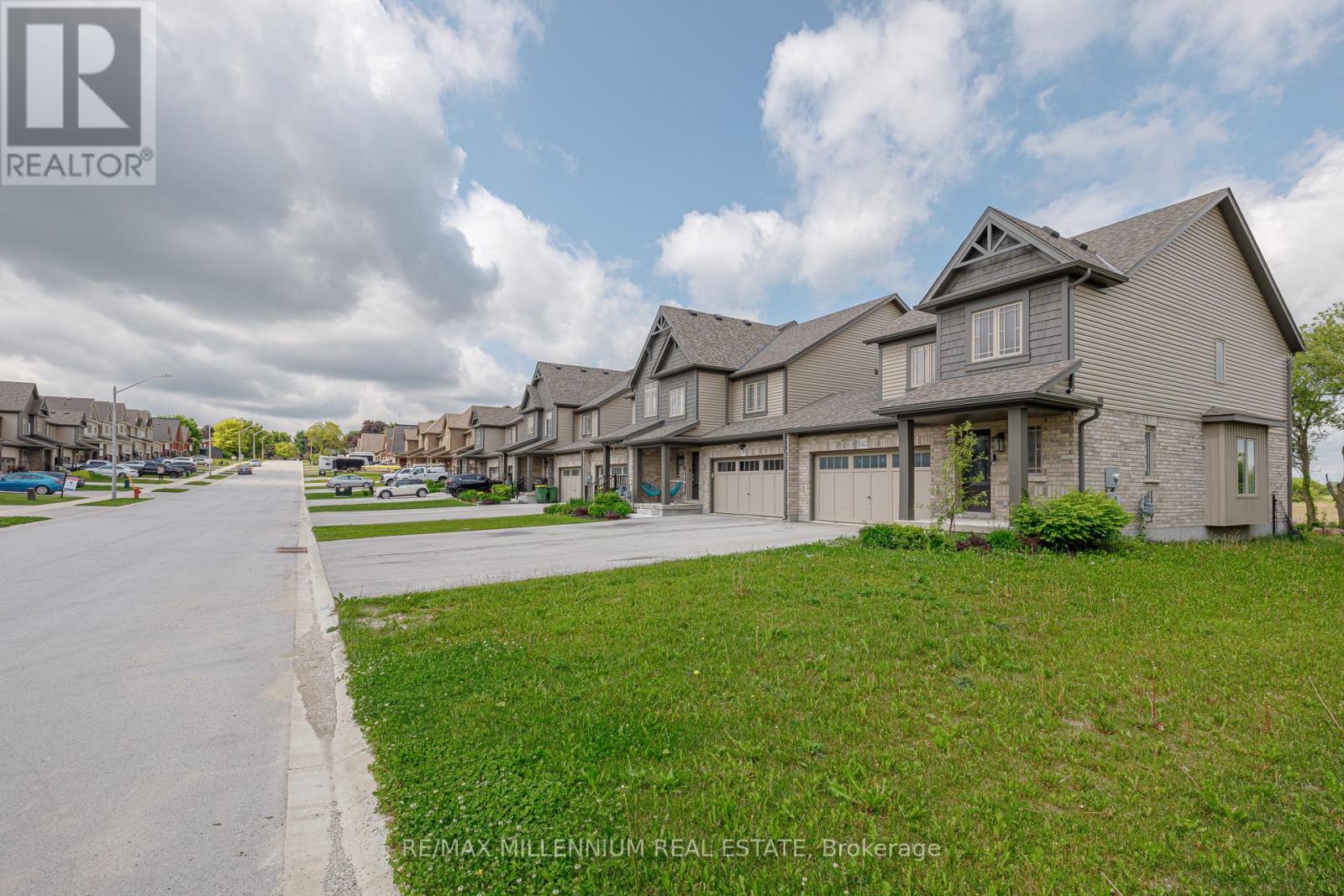 142 Stonebrook Way, Grey Highlands, Ontario  N0C 1H0 - Photo 3 - X12214433