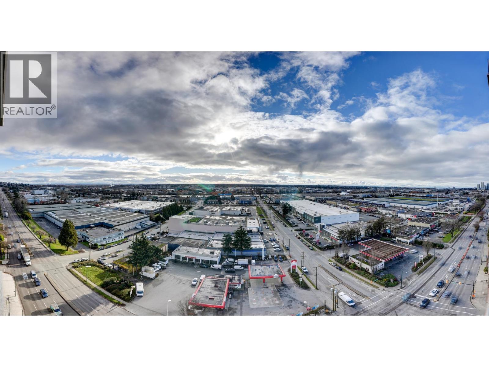 1502 8188 Fraser Street, Vancouver, British Columbia  V5X 0J8 - Photo 2 - R3074046