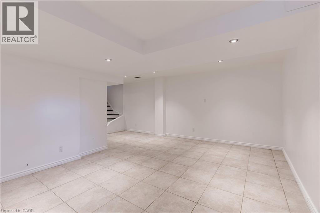 1489 Heritage Way Unit# 13, Oakville, Ontario  L6M 4M6 - Photo 38 - 40719535