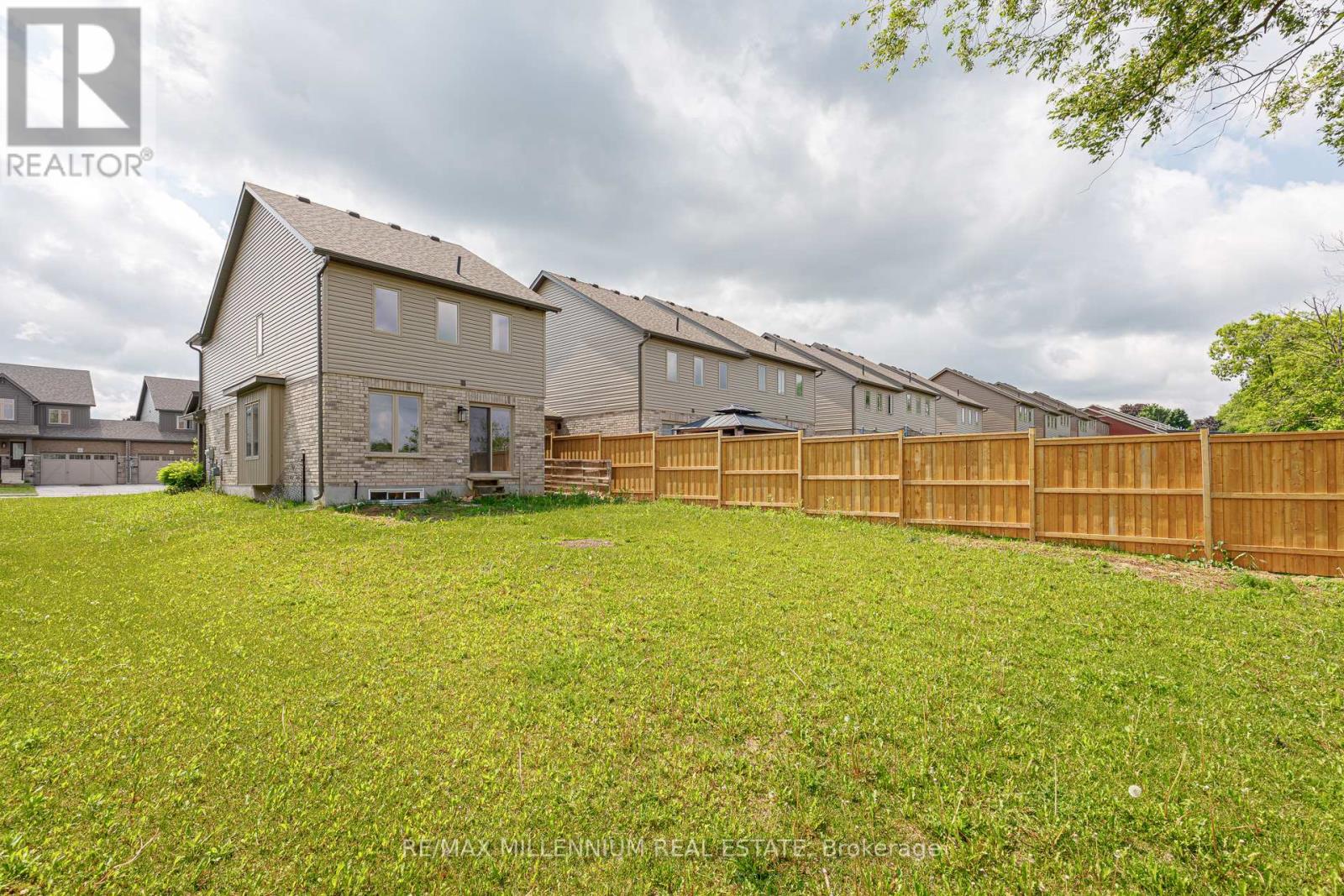 142 Stonebrook Way, Grey Highlands, Ontario  N0C 1H0 - Photo 50 - X12214433