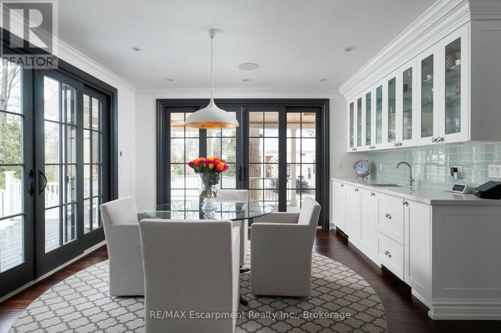 347 East Hart Crescent, Burlington, Ontario  L7N 1P8 - Photo 17 - W12024846