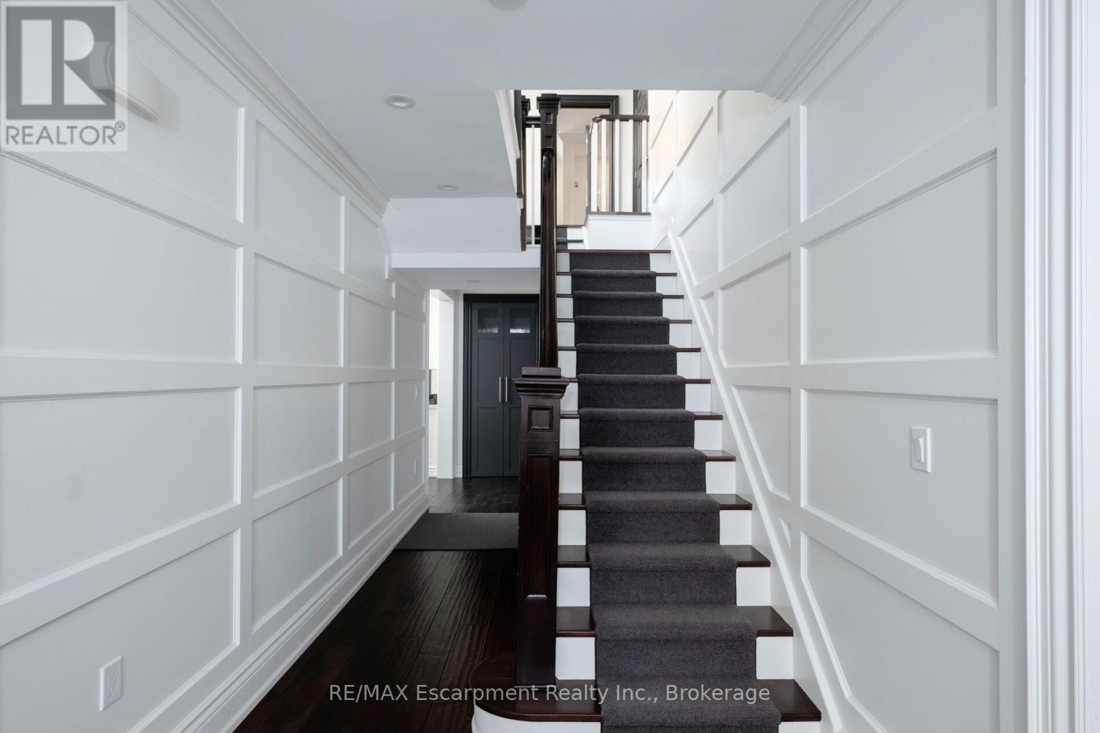 347 East Hart Crescent, Burlington, Ontario  L7N 1P8 - Photo 20 - W12024846