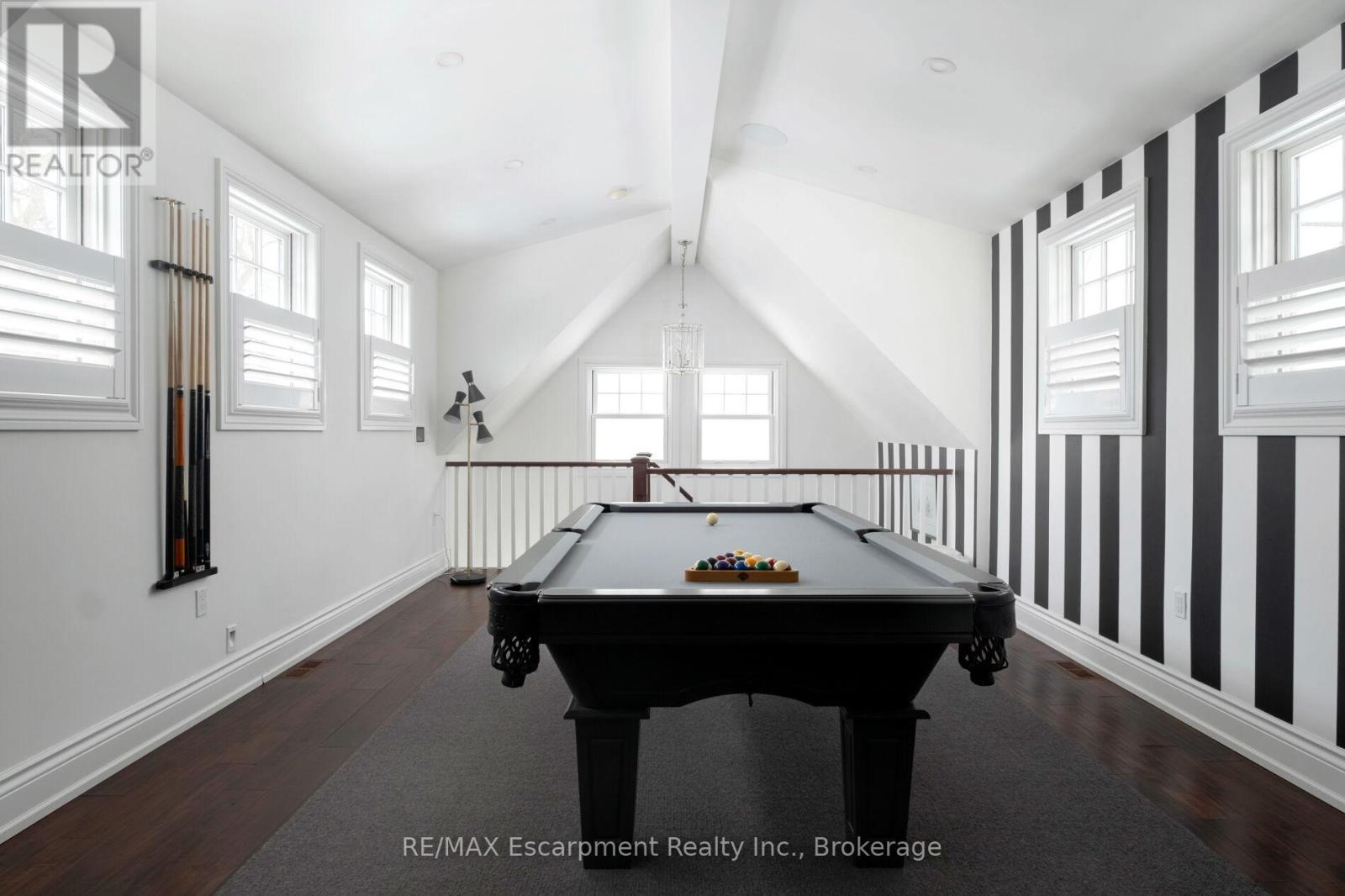 347 East Hart Crescent, Burlington, Ontario  L7N 1P8 - Photo 32 - W12024846