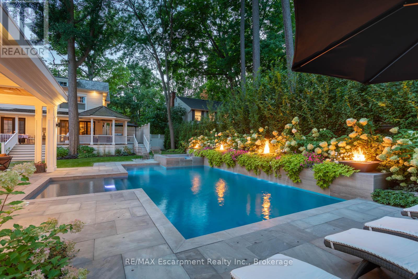 347 East Hart Crescent, Burlington, Ontario  L7N 1P8 - Photo 40 - W12024846