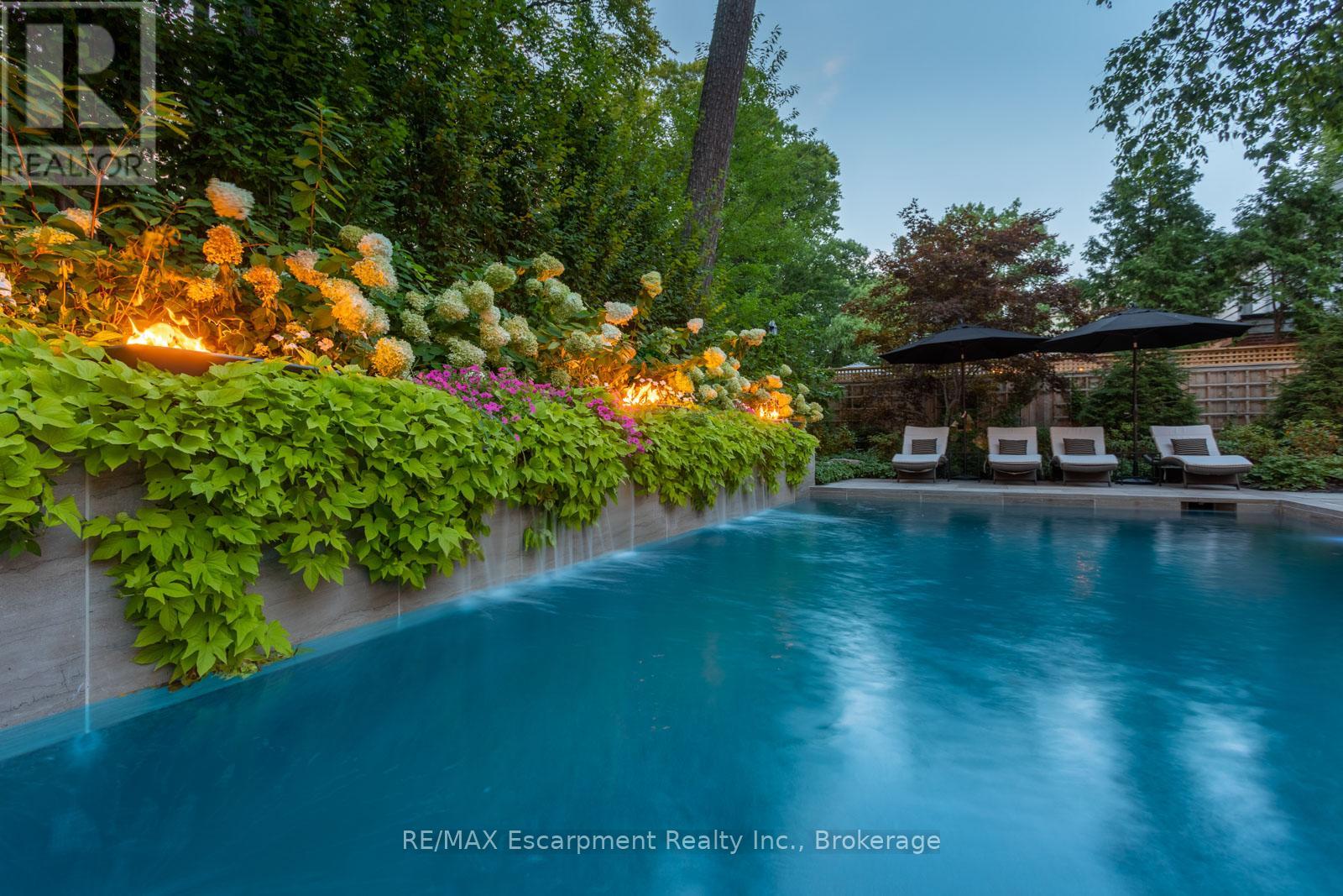 347 East Hart Crescent, Burlington, Ontario  L7N 1P8 - Photo 43 - W12024846