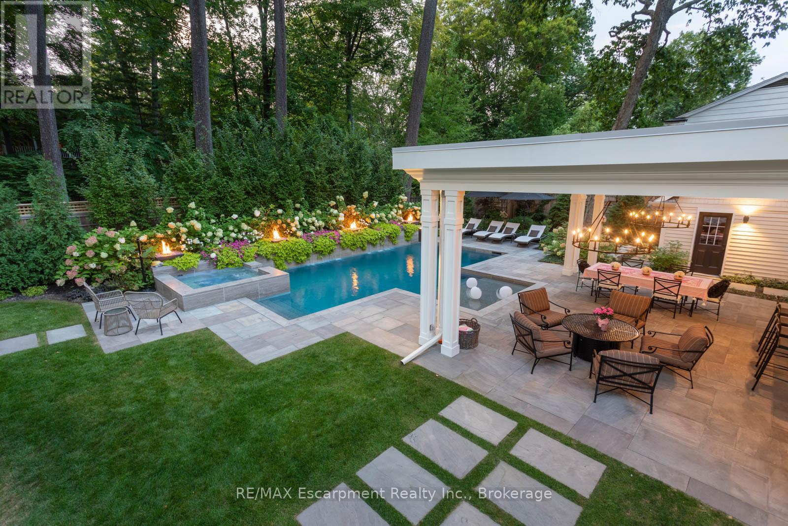 347 East Hart Crescent, Burlington, Ontario  L7N 1P8 - Photo 44 - W12024846