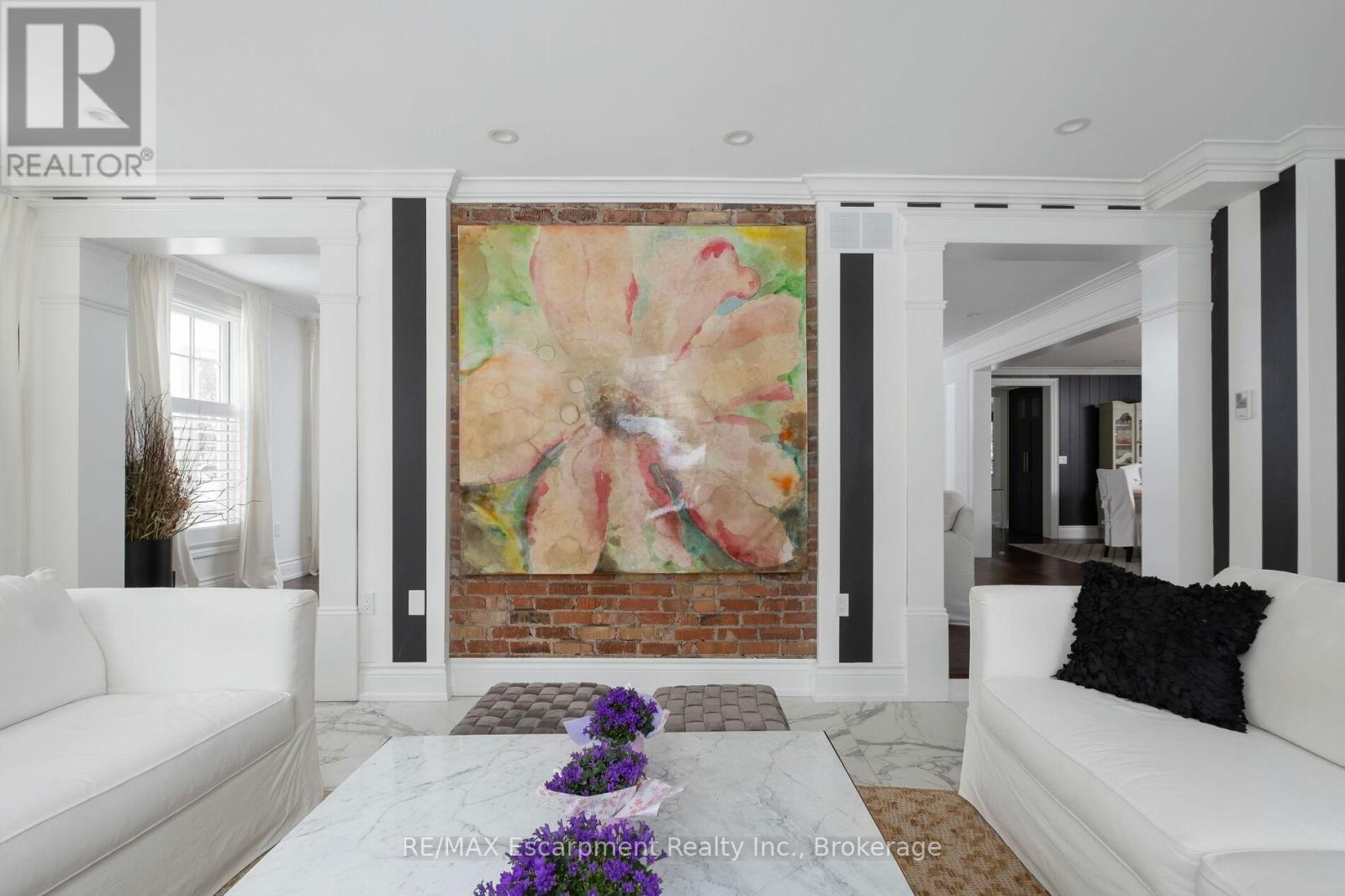 347 East Hart Crescent, Burlington, Ontario  L7N 1P8 - Photo 8 - W12024846