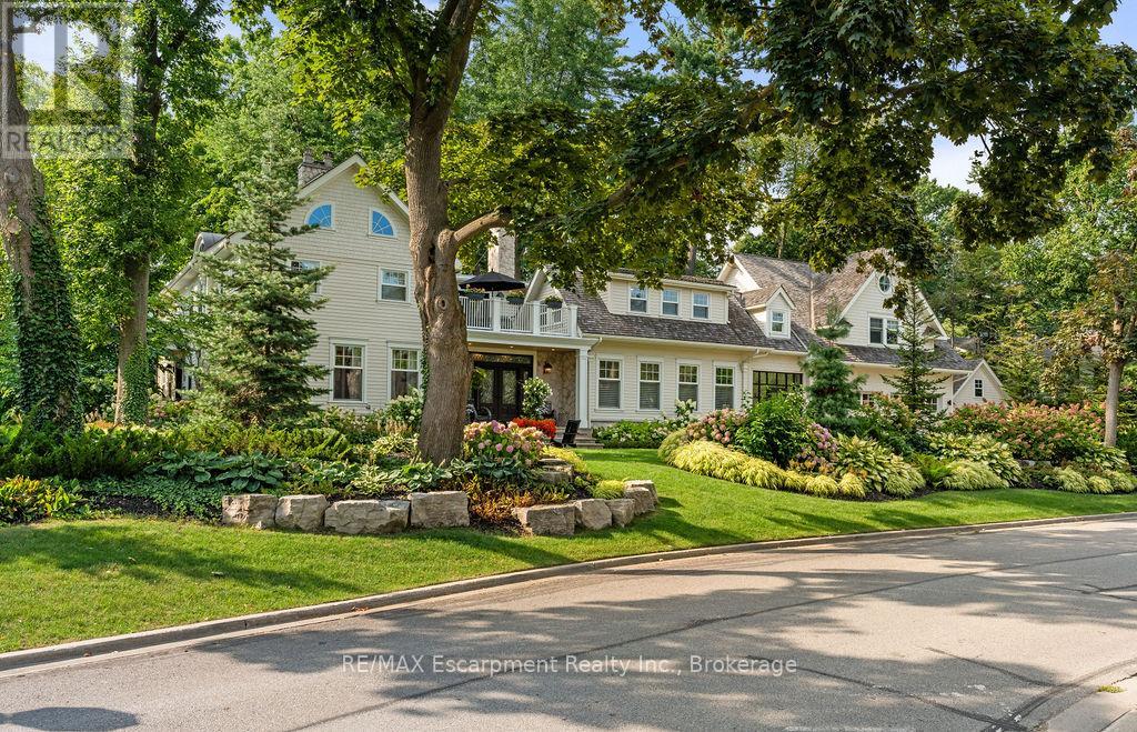 347 East Hart Crescent, Burlington, Ontario  L7N 1P8 - Photo 49 - W12024846