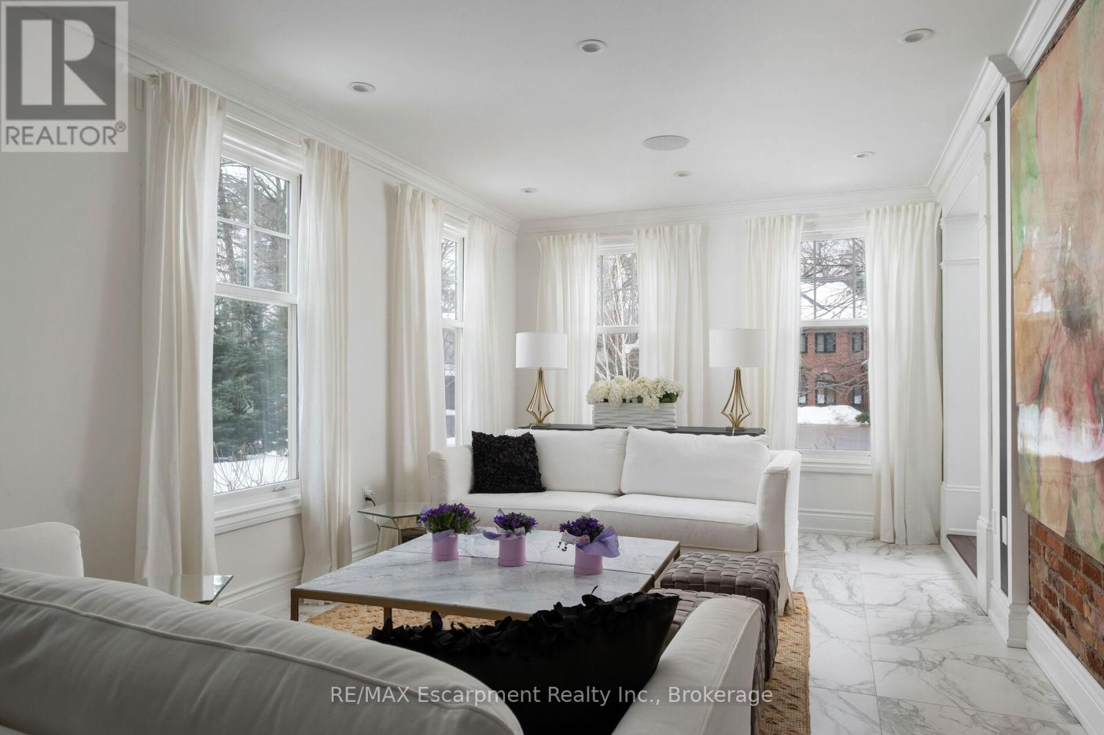 347 East Hart Crescent, Burlington, Ontario  L7N 1P8 - Photo 7 - W12024846