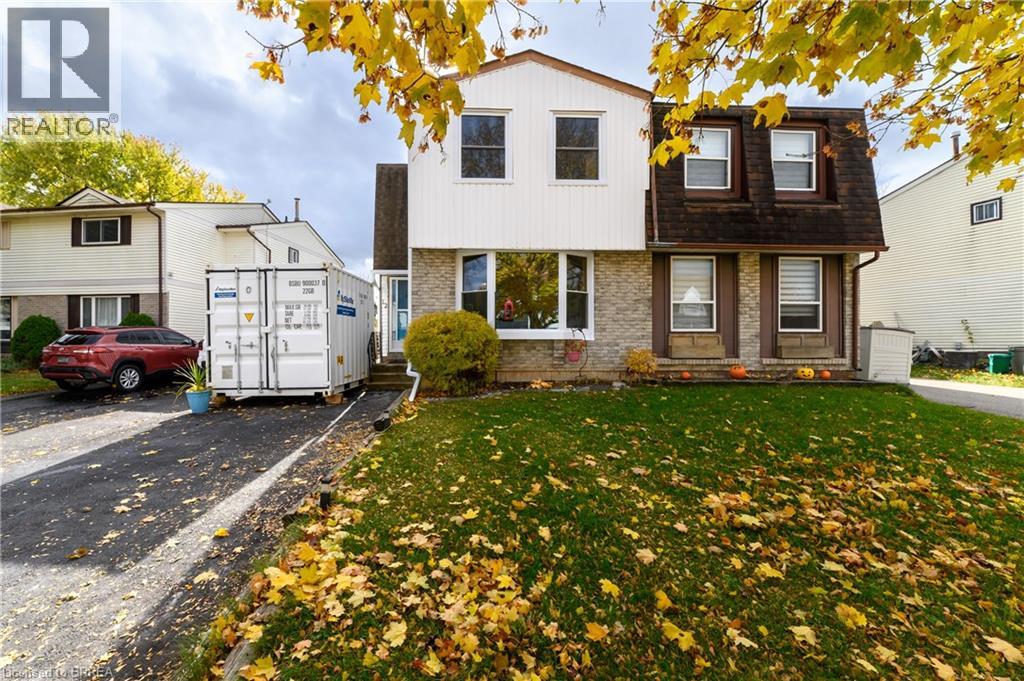 12 WHITE OWL Crescent, Brantford, Ontario