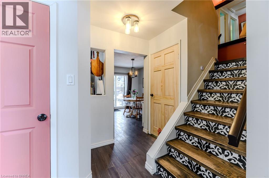 12 White Owl Crescent, Brantford, Ontario  N3P 1A2 - Photo 2 - 40786213