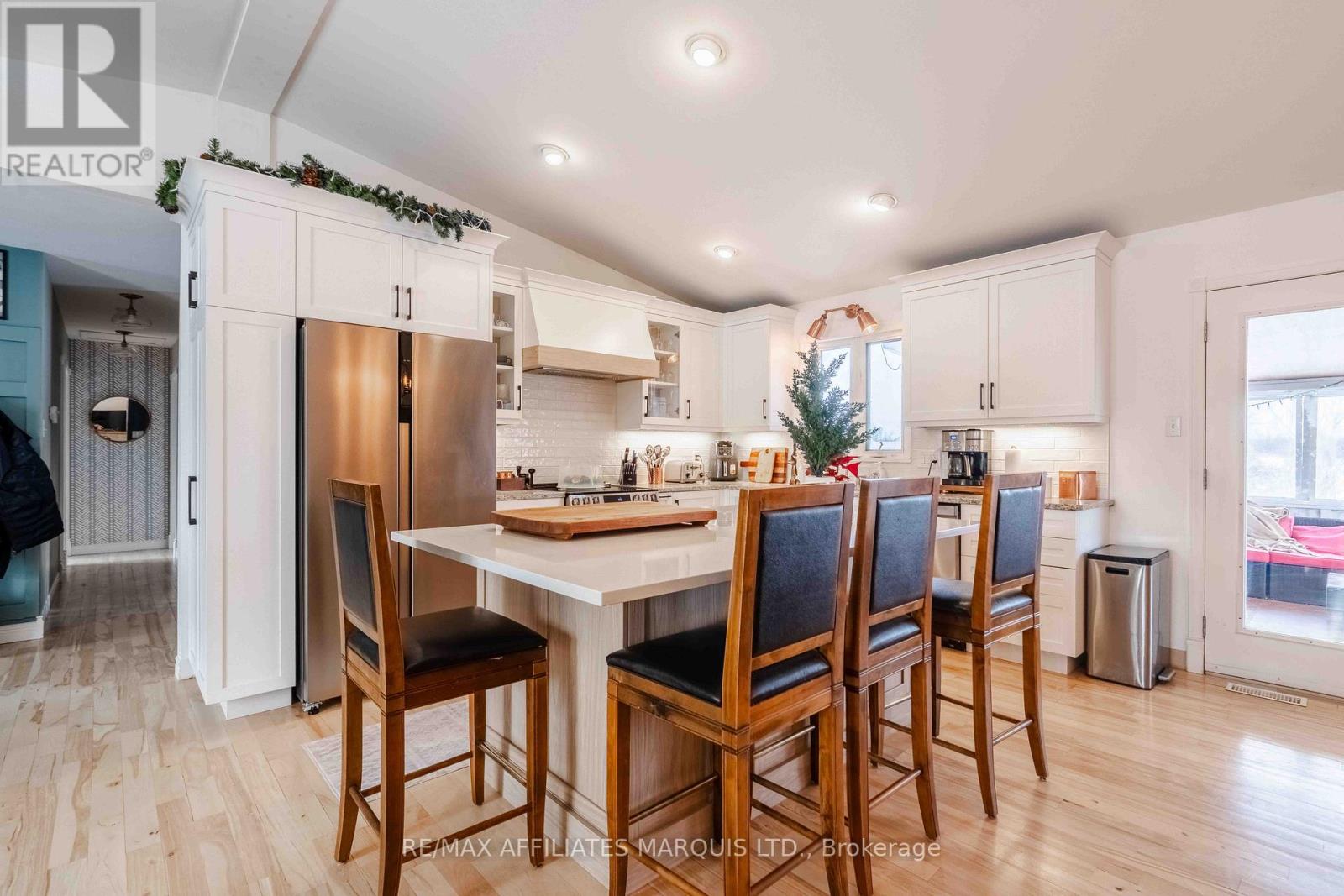 4239 County Rd 11 Road, South Stormont, Ontario  K7R 3L2 - Photo 14 - X12635984